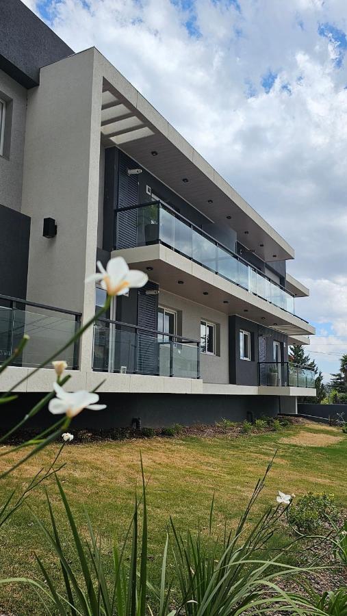 Balcon Eden Apartment